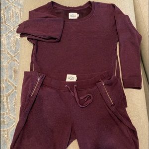 UGG burgundy set. Super soft and warm lining.